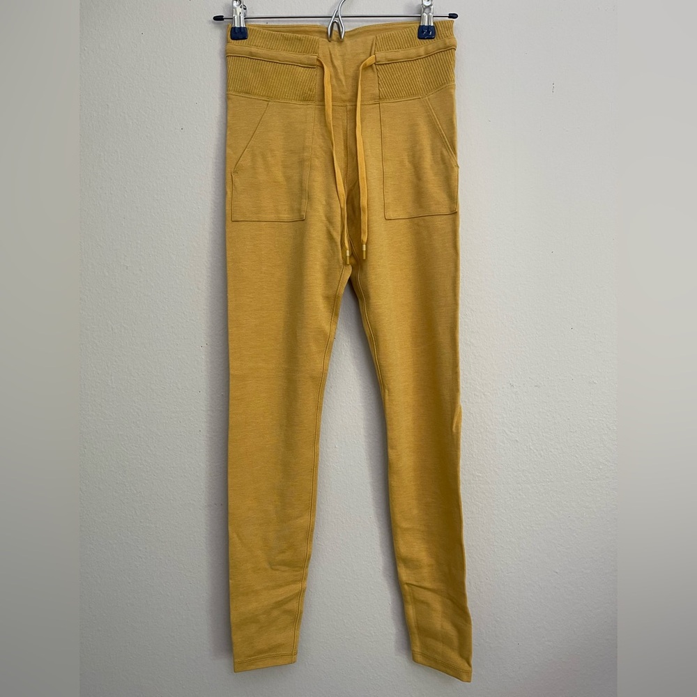 Travis Mathew Women’s Leggings Athleisure size XS - Picture 3 of 9